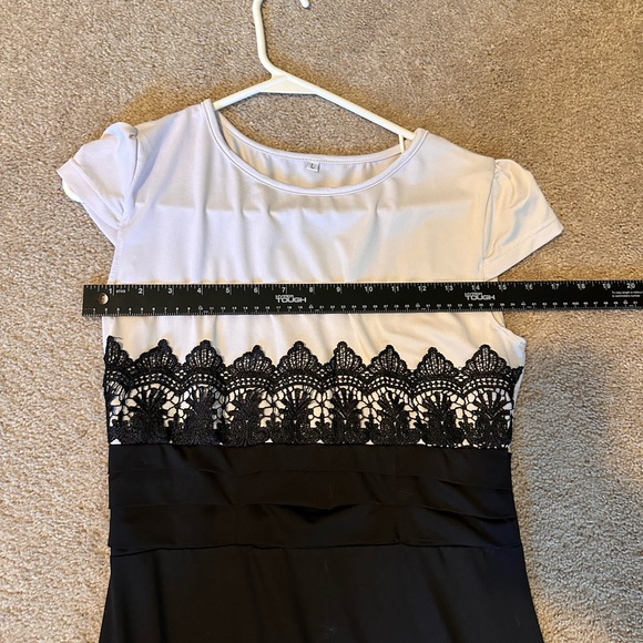 Gently Used Large Black and White Lacy Dress - Picture 7 of 7